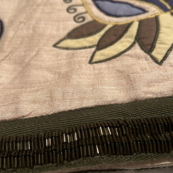 VERONICA BEARD
Inga embellished silk mini skirt - size 0 NWOT - Picture 8 of 8